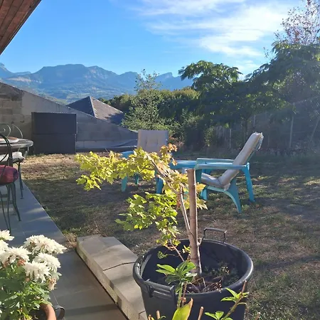 Renovated 30 M2 Garden Ac&parking *